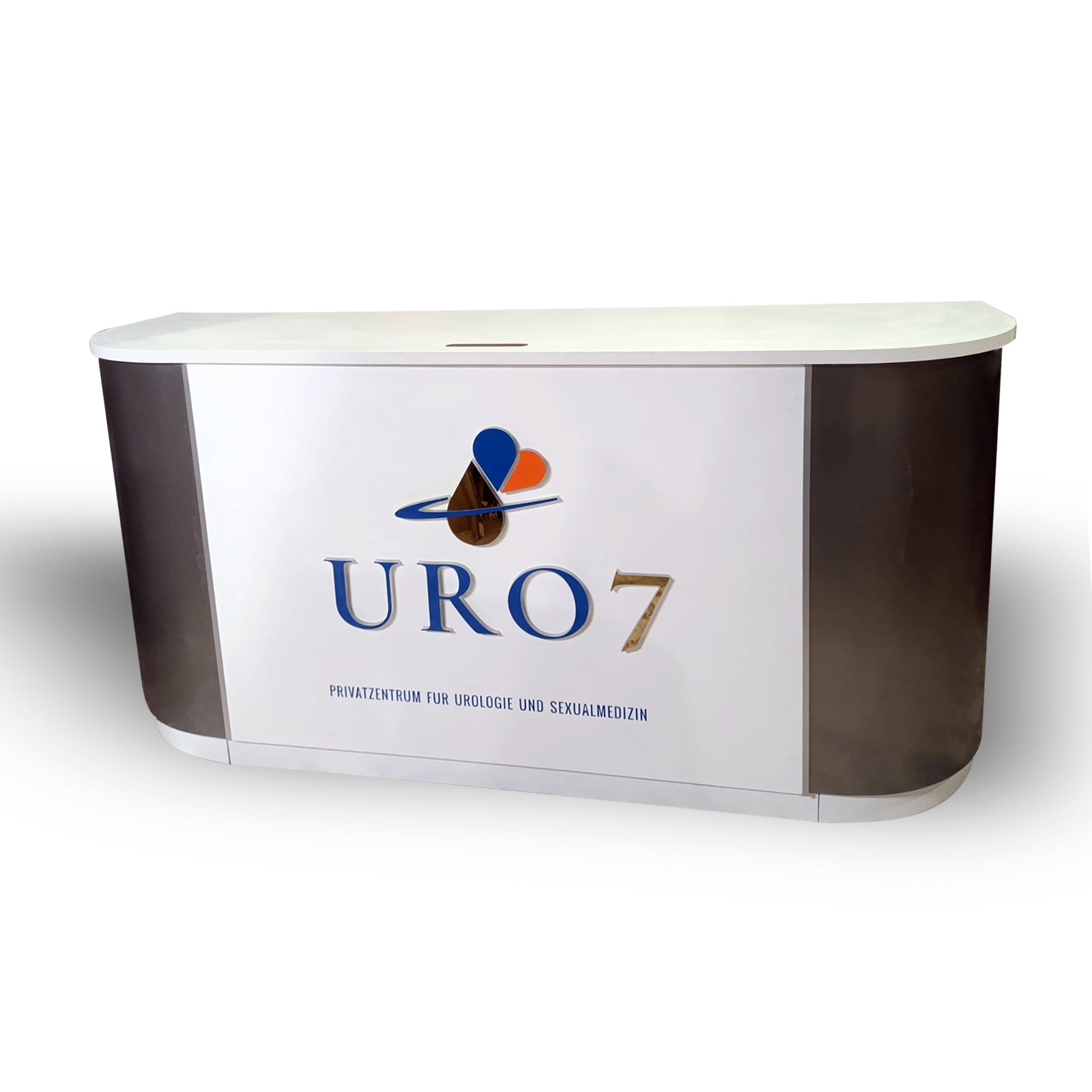 مكتب الاستقبال في ألمانيا URO7