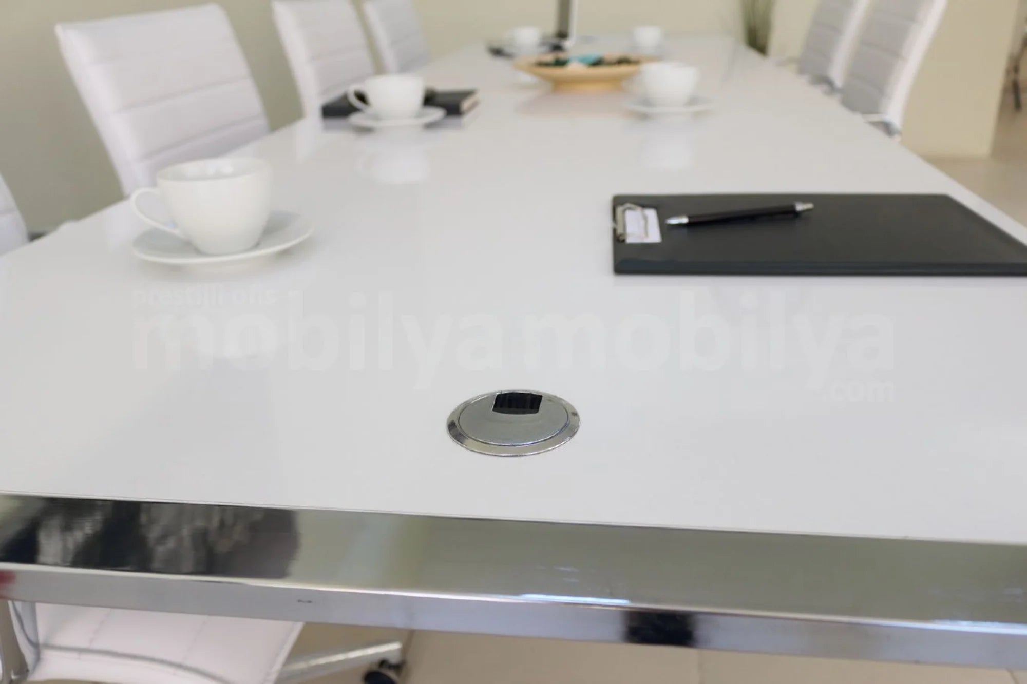 Büyük Apple Toplantı Masası ISTANBUL