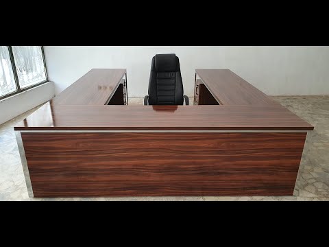 Michigan U Büroschreibtisch