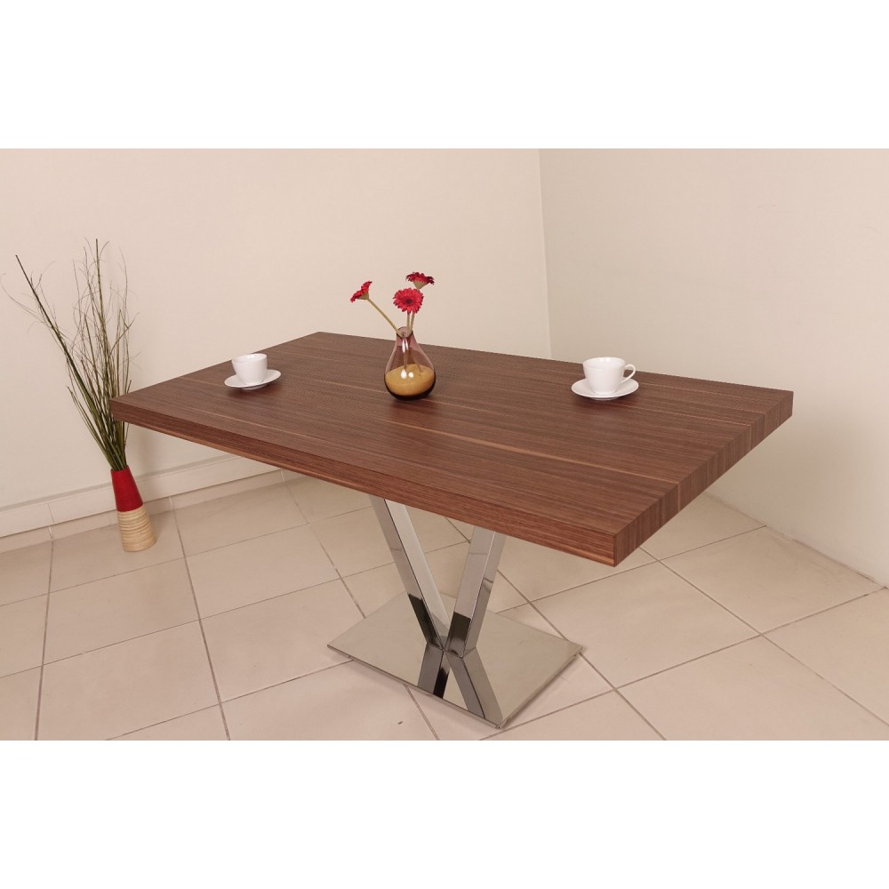 Herr Ilhan Istanbul Cafe Refektorium Tabellen