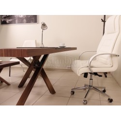 Bayern Vorstand Walnut