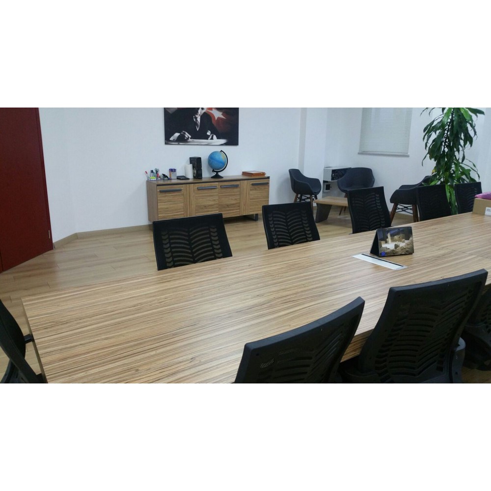 Long Table Konferenzraum Für Elektronisches Zeitalter