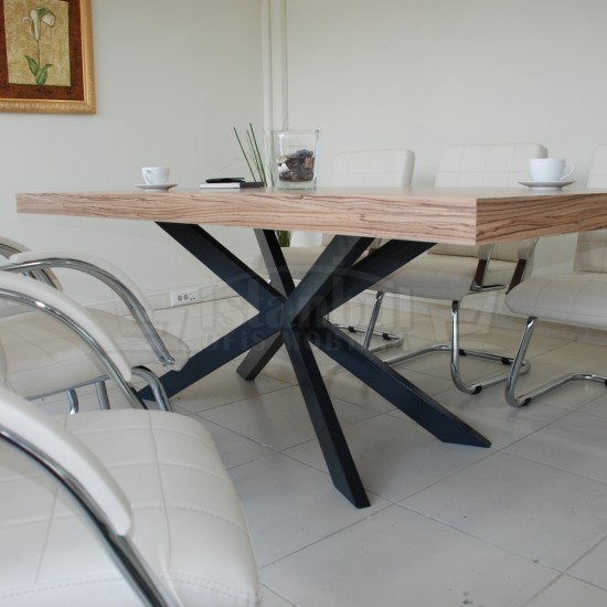 Lexus Besprechungstisch