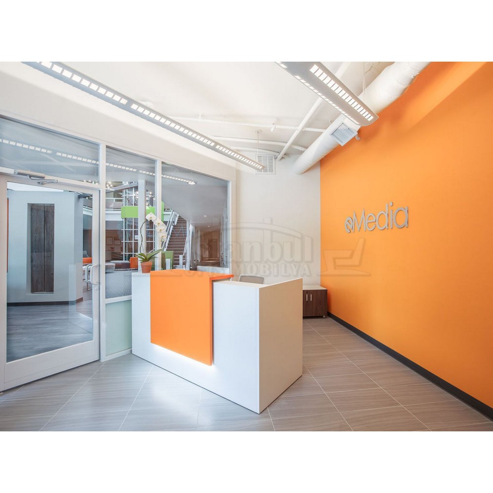 Parma Weit Rezeption