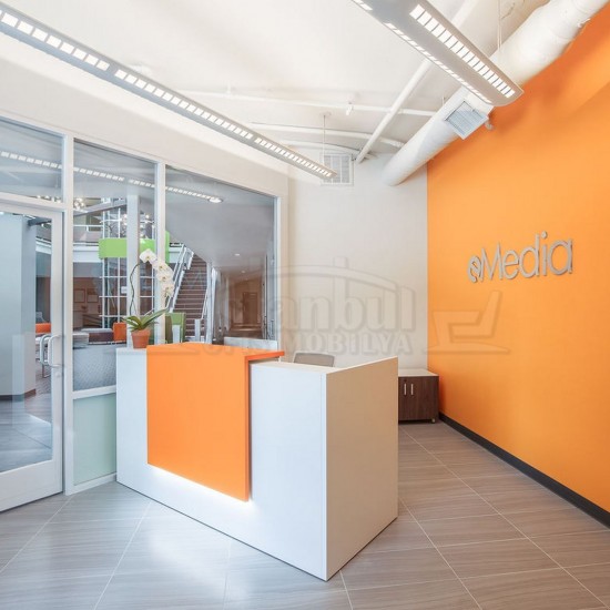 Parma Weit Rezeption