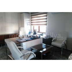 Verschiedene Büromöbel Sonstiges Geschehen