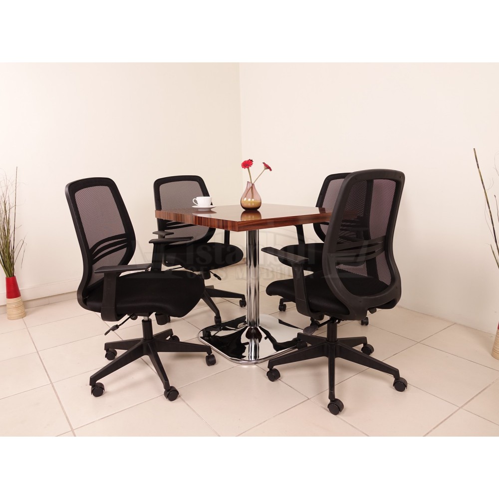 Besprechungstisch Osaka