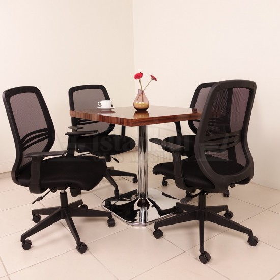 Besprechungstisch Osaka