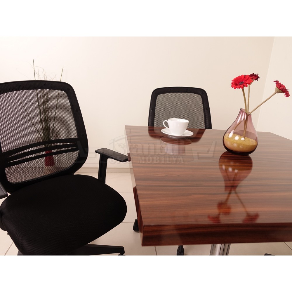 Besprechungstisch Osaka