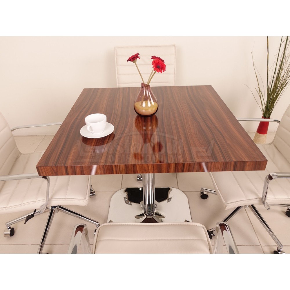 Besprechungstisch Osaka