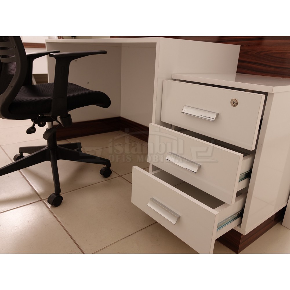 Box Schreibtisch Welcome Desk Walnut Verchromt