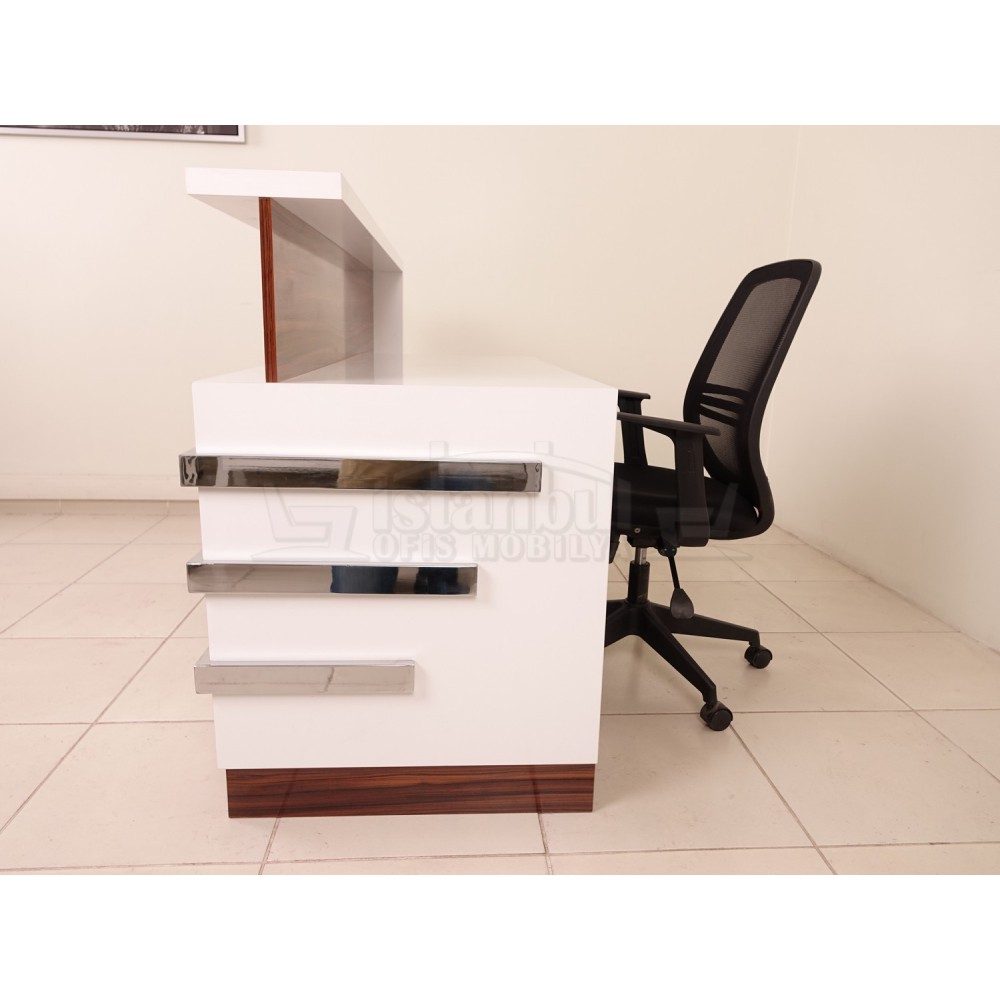 Box Schreibtisch Welcome Desk Walnut Verchromt