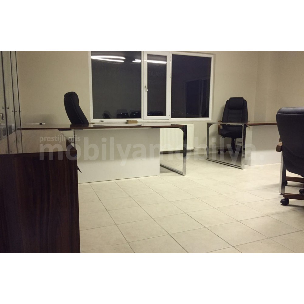 Verschiedene Büromöbel Sonstiges Geschehen