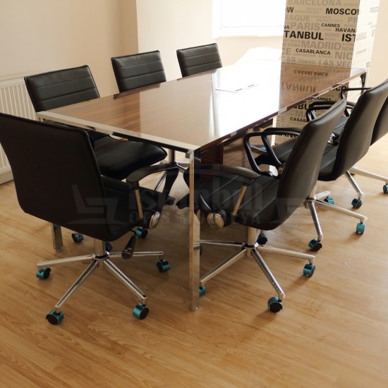 Apple-Seiten Offen Besprechungstisch Sockel-System