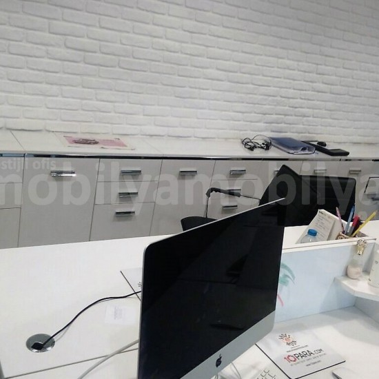 Herr Karahan Bound For Glory Mode Hunters Büromöbel