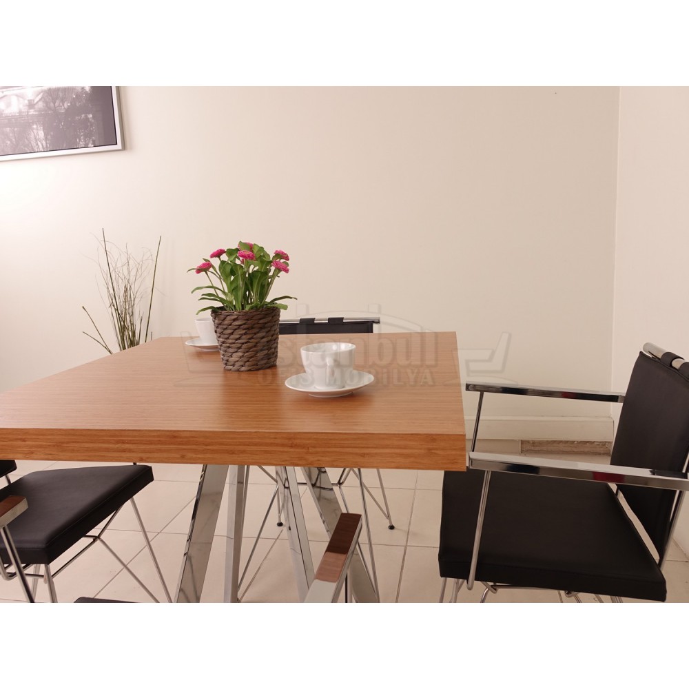 Cafe Table İn Oxford