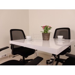 Platz Besprechungstisch İn Wien