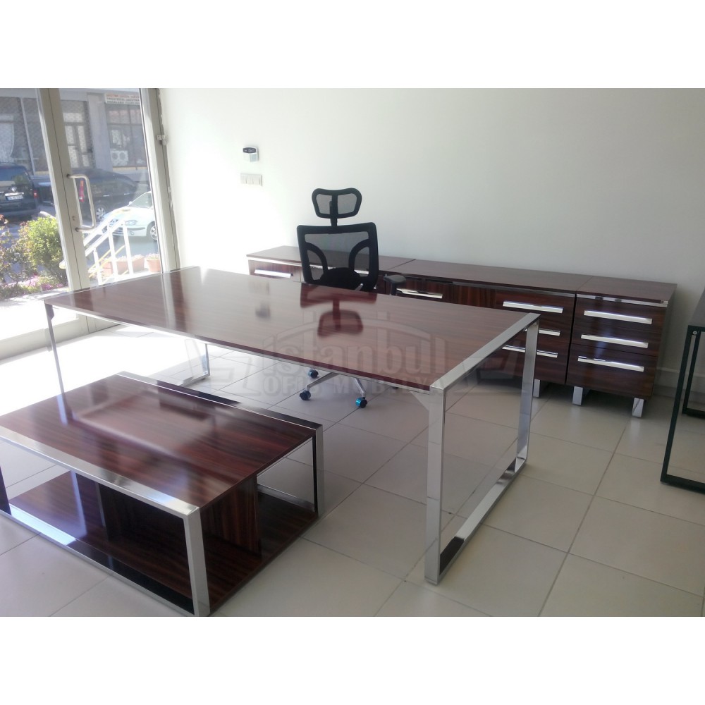 Singapore Authority Standing Desk