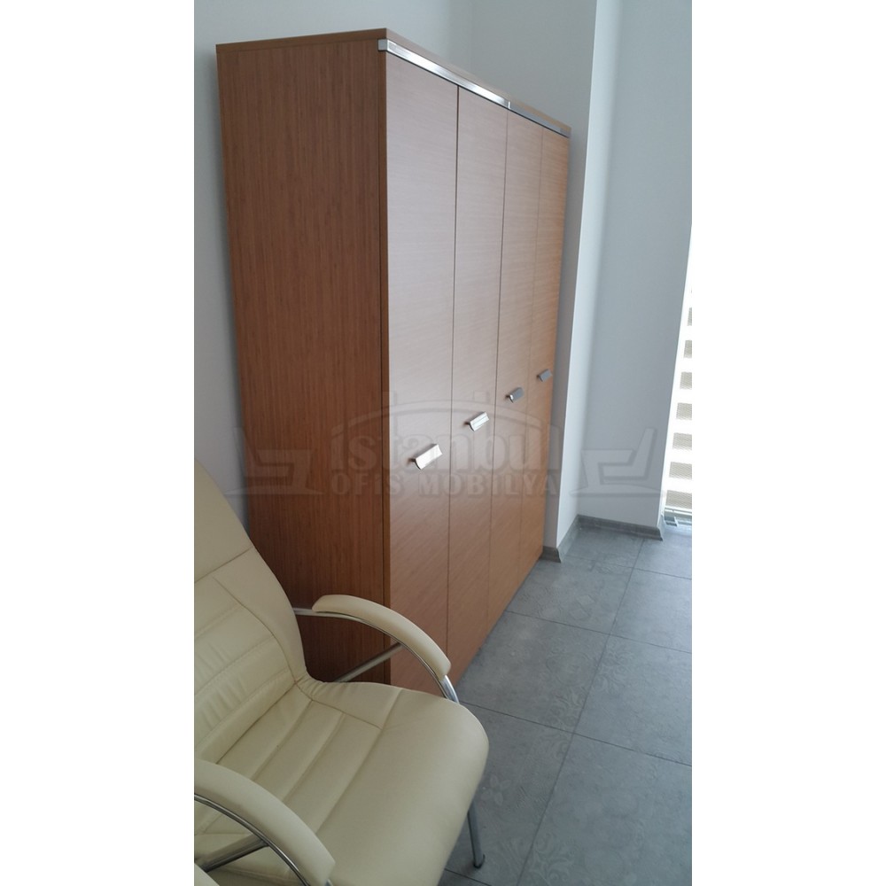 Schulmöbel Büroräume