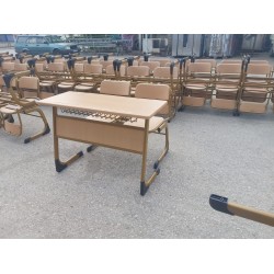 Doppel Schule-Schreibtisch