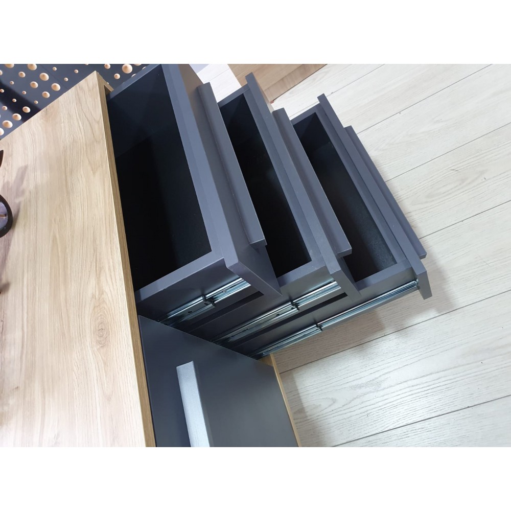 Lexus Executive Office-Team