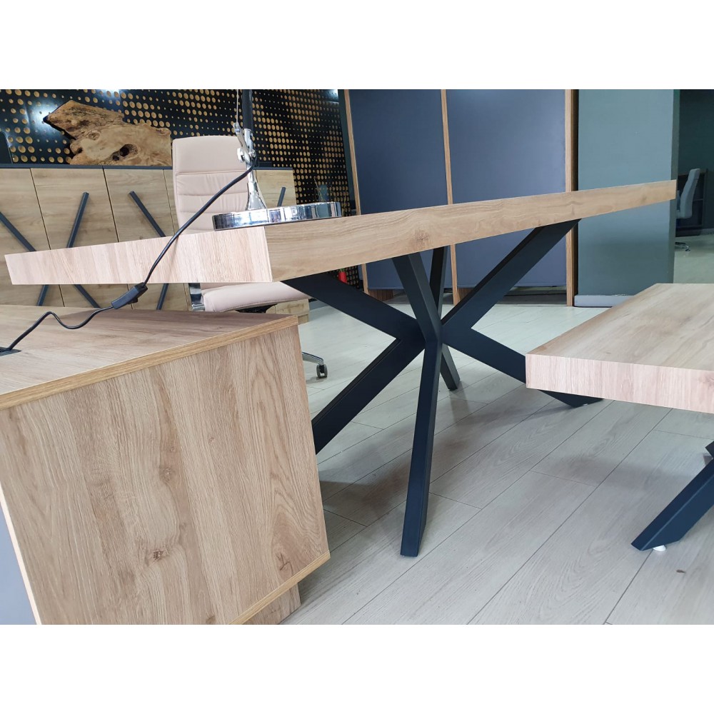 Lexus Executive Office-Team