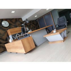 Istanbul Büro-Schreibtisch Büroführungsteam