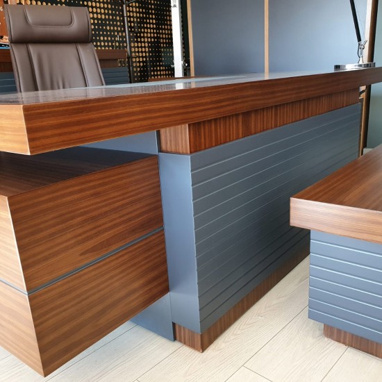 Deutschland Büroschreibtisch