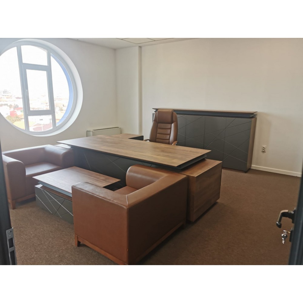 Rumänien Büromöbel