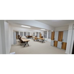 Mitarbeiter Tische Istanbul.