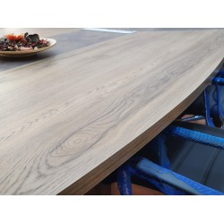 Großer Ovaler Besprechungstabelle