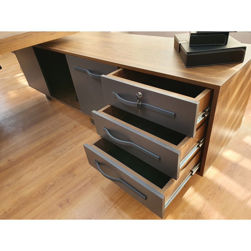 Istanbul Büro Executive Teams Tabelle First Class - Pablo Anthrazit.