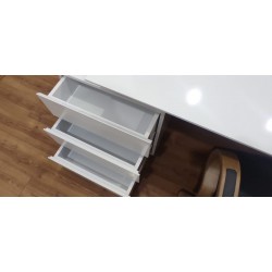 Signature Executive Sets White