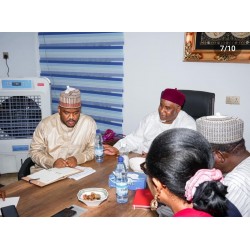 African Büromöbel Nigeria