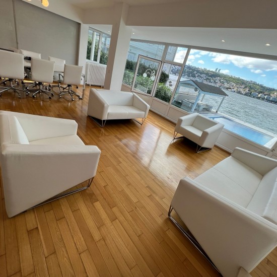 Anwalt Beraray Hanım Büromöbel