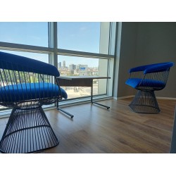 Dekorative Drahtstuhl