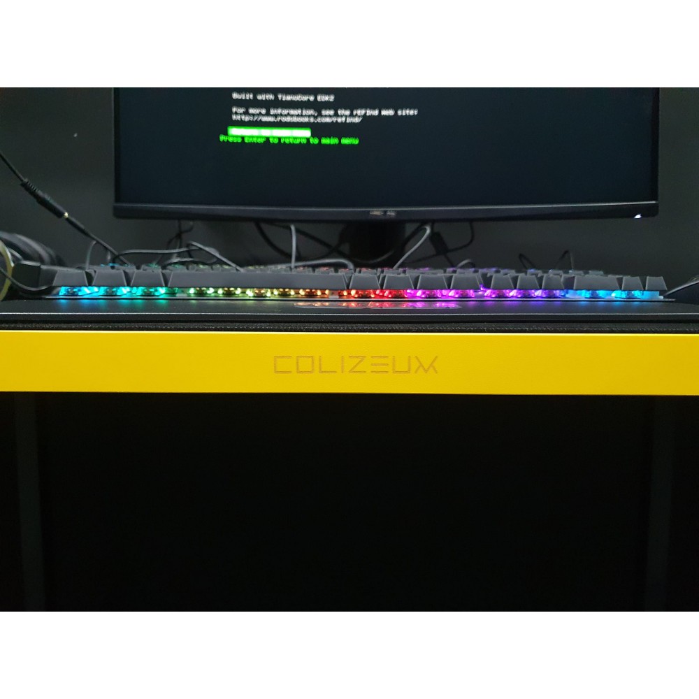 Colizeum -Gaming -Schreibtische Und Spielstöcke