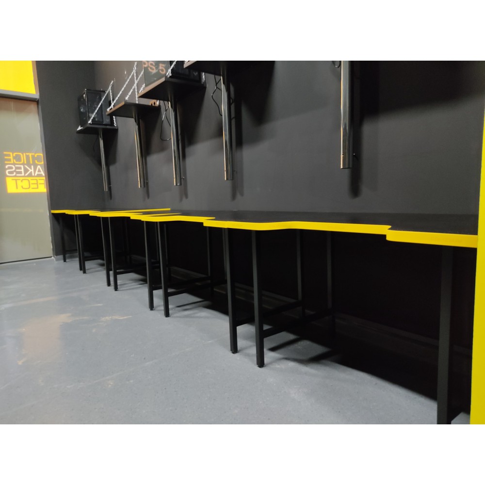 Colizeum -Gaming -Schreibtische Und Spielstöcke