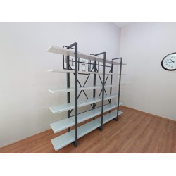 Zwischenseparatist Dekorative Bibliothek