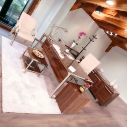 Apple-Istanbul-Büro-Schreibtisch Executive Office Hg. Nussbaum