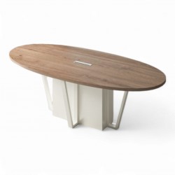 Kaduna-Besprechungstisch