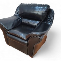 Balderico Single Sofa.