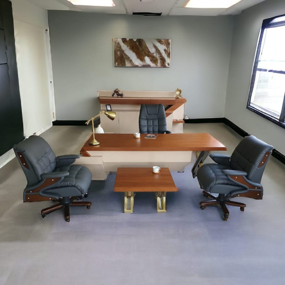 Goldenes Executive-Büroset