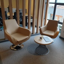 Eiffel-Büro-Couchtisch mit Vorderfront