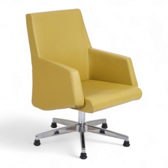 Vorsi Guest Chair Sterne Vorsi Guest Chair Sterne