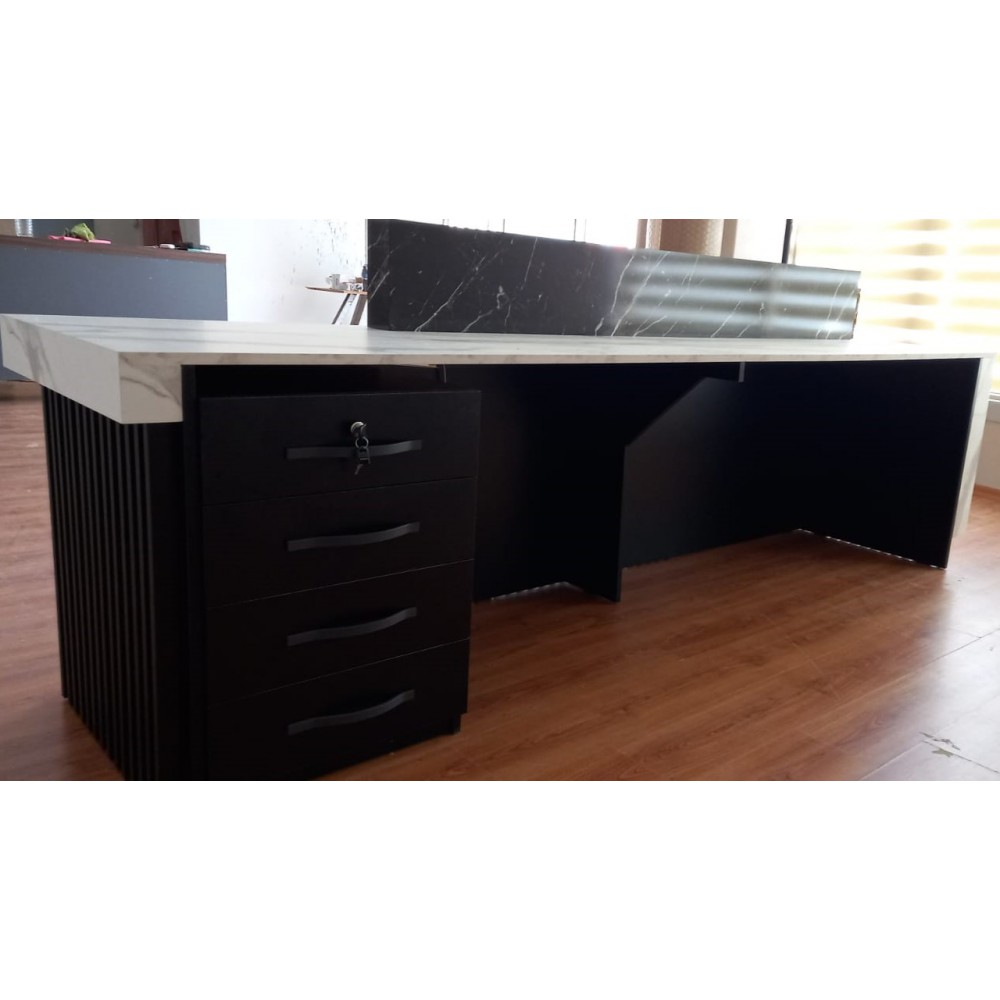 Rheinlander Welcome Desk