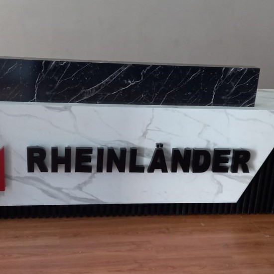 Rheinlander Welcome Desk