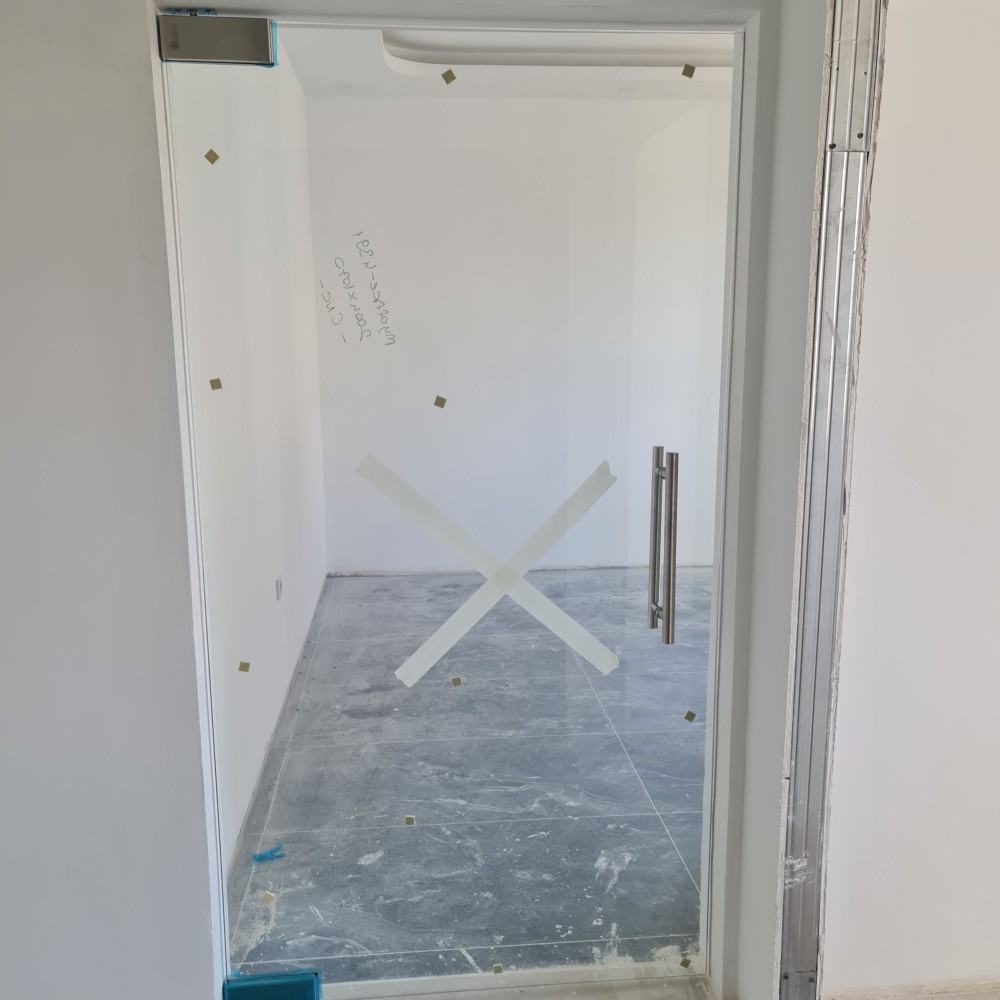 Glastür-Trennwandsysteme