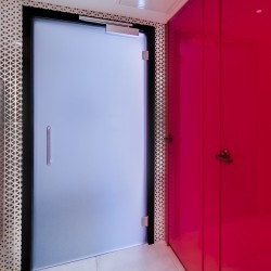 Glastür-Trennwandsysteme