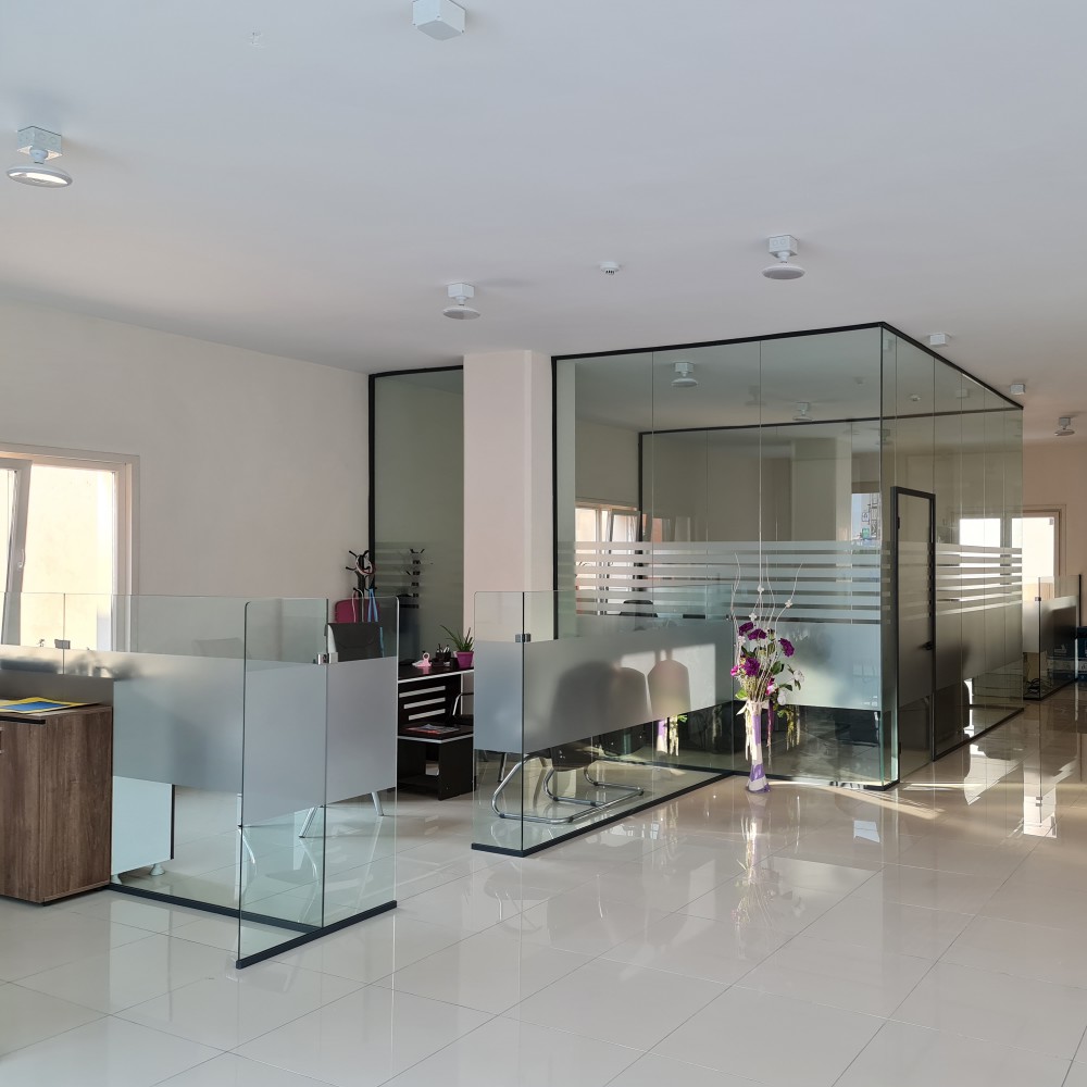 Niedrige Bürotrennwandsysteme